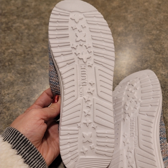 Hey Dude womens knit halo size 8 BWT azure coral - Picture 9 of 12